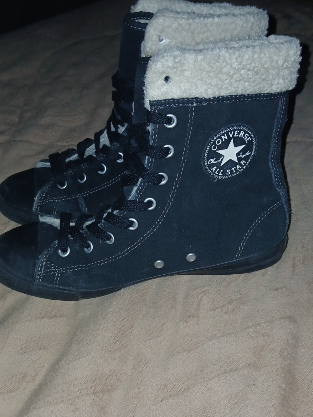 Converse All Star Chuck Taylor Dainty SHE XHI Black Suede Winter Sneakers Sz: 7